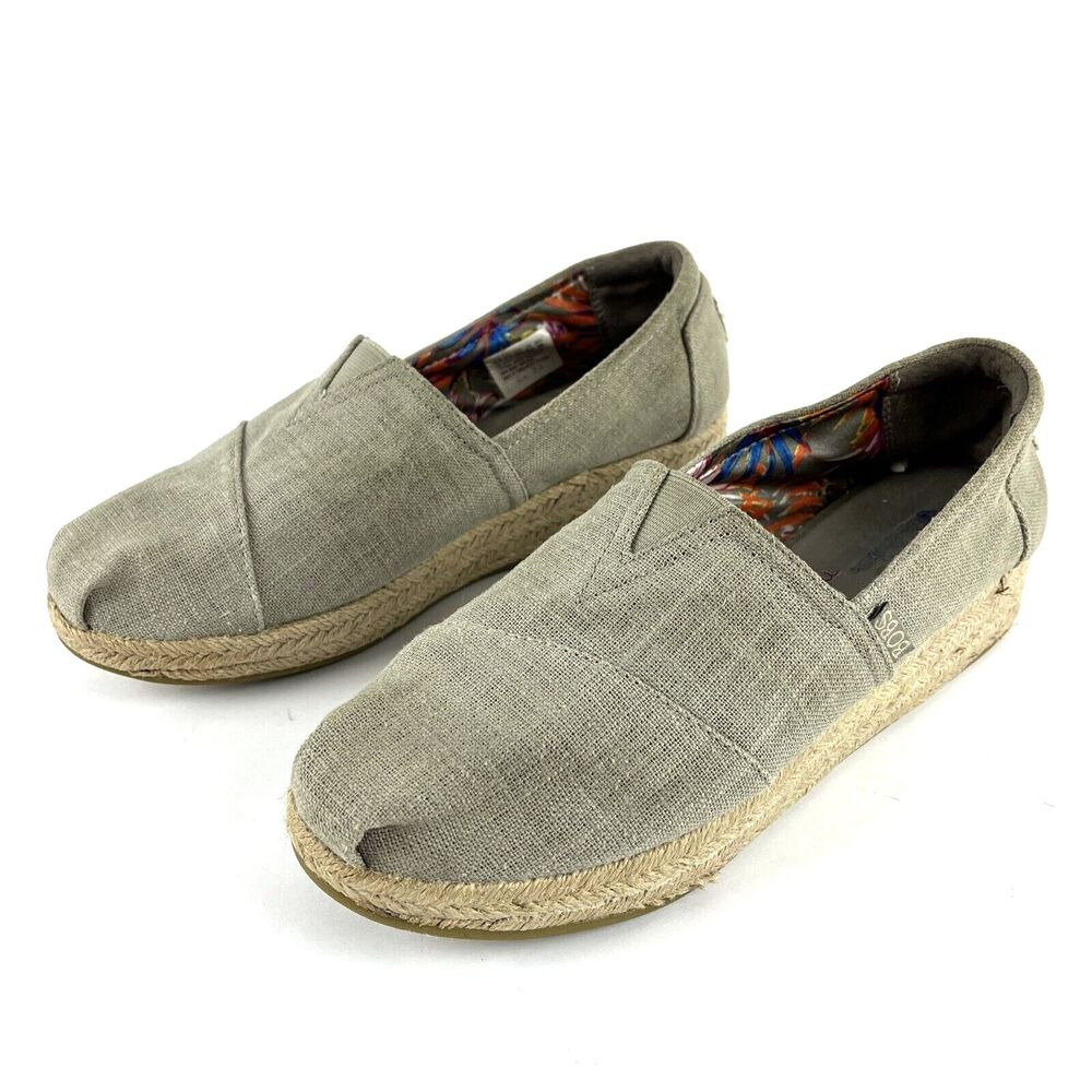 Skechers BOBS Memory foam Light Beige Canvas Slip on Shoes Womens SZ 9.5
